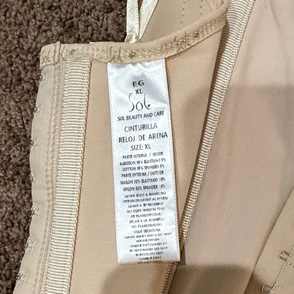SOL Women's Cream Shapewear Corset - Picture 2 of 3